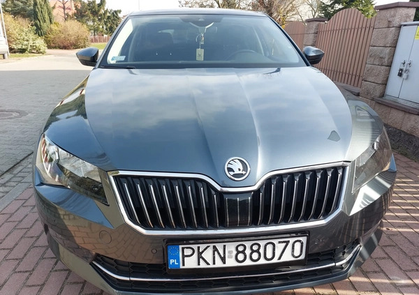 Skoda Superb cena 57874 przebieg: 190000, rok produkcji 2015 z Konin małe 379